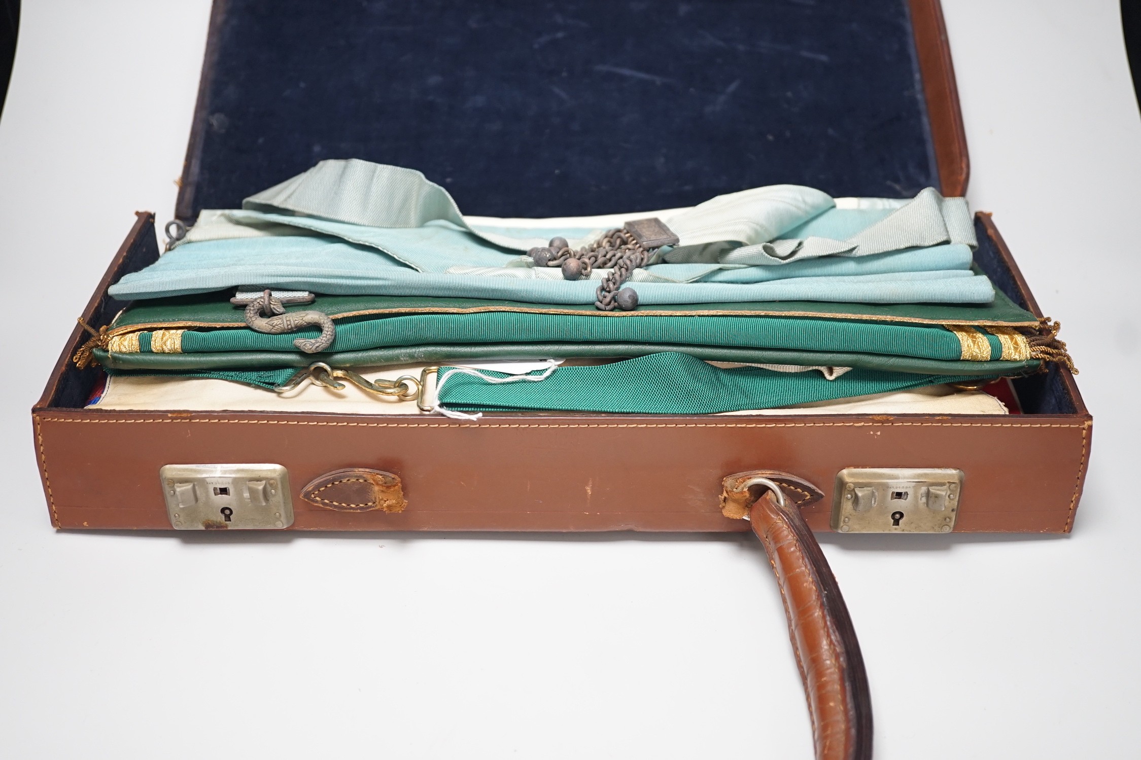 Various Masonic wares in a leather case